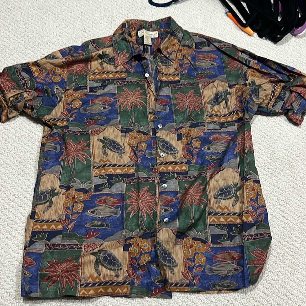 EUC Tori Richard Island vibe shirt